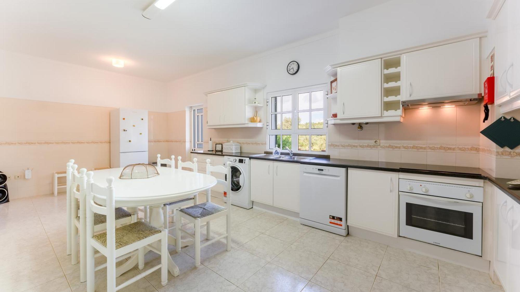 Sunny & Calm 4 Bdr House W/ Pool By Lovelystay Santo Estevao  Luaran gambar