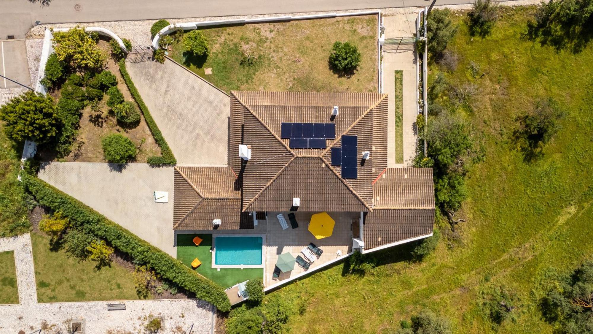 Sunny & Calm 4 Bdr House W/ Pool By Lovelystay Santo Estevao  Luaran gambar